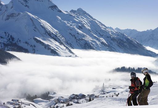 Sonne, Schnee & Ski: Genüsslich unterwegs in
Warth-Schröcken