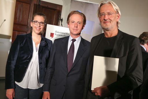 Im Bild v.l.n.r.: Mag. (FH) Birgit Bernhard, Head
of Accounts Welldone Werbung und PR GmbH / Mag. Georg Kapsch,
Präsident der Österreichischen Industriellenvereinigung / Robert
Riedl, Geschäftsführer der Welldone Werbung und PR GmbH