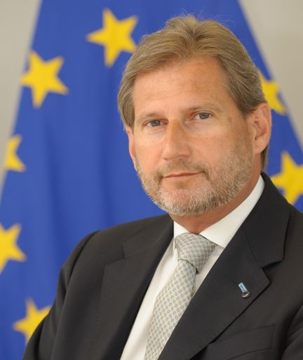  EU-Kommissar Johannes Hahn wird beim 7.
Mediengipfel am Arlberg zusammen mit Journalisten und
Wirtschaftsexperten die großen Herausforderungen Europas
diskutieren.