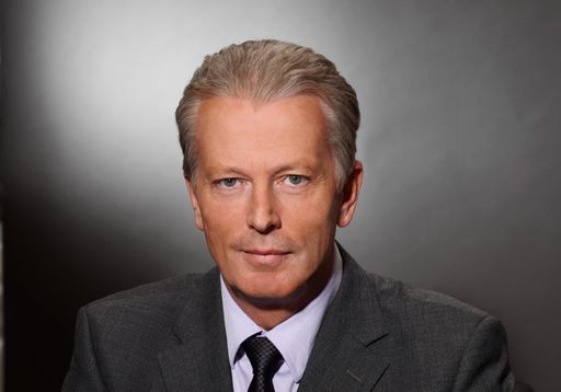 Vorschau Bild von BM Reinhold Mitterlehner wird zusammen mit
europäischen Regierungsspitzen am Freitagabend die Diskussion am
Rüfikopf bestreiten.