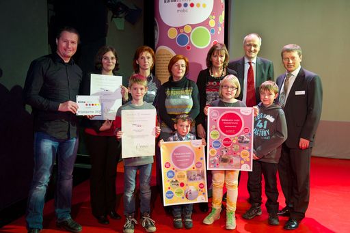  Lebensministerium zeichnet Kindergärten und Schulen
aus ganz Österreich aus