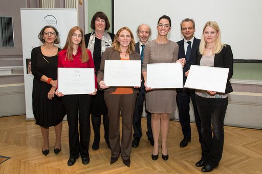 Stipendien für Wissenschaftlerinnen gestern Abend
zum siebten Mal verliehen - mit je 20.000 Euro dotiert