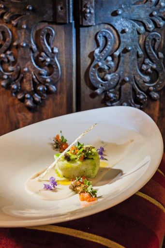  Viele Auszeichnungen krönen das Hotel Stafler zu
einem der besten Gourmet-Hotels in Südtirol.