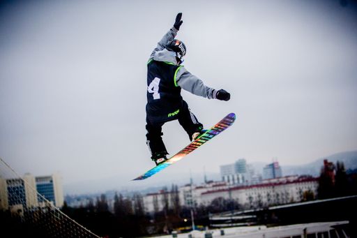  Lokalmatador Mathias Weissenbacher wurde unter den
Snowboardern ausgezeichneter Dritter.