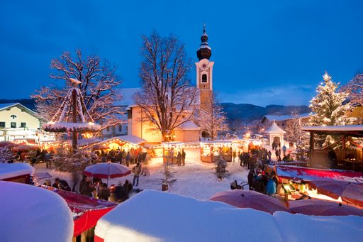 Altenmarkt-Zauchensee in der Salzburger
Sportwelt: Idylle pur am Adventmarkt.