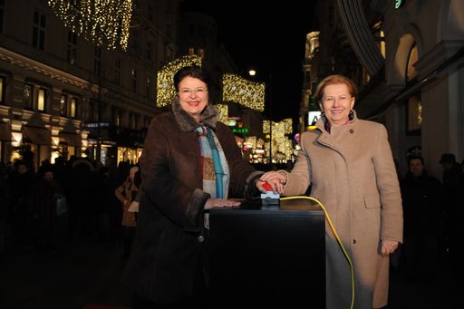 Wiener Einkaufsstraßen erstrahlen im
weihnachtlichen Lichtermeer