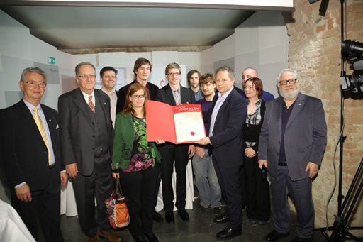 Verleihung des "New Media Journalism Award 2013" an
das Redaktionsteam von FUTUREZONE.at