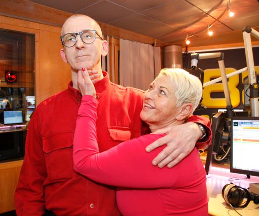 Günther "Gunkl" Paal und Martha Butbul alias Jazz
Gitti zu Gast beim Funpalast Erotik-Talk auf 88.6 Der Musiksender.