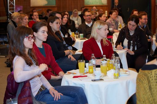 Vorschau Bild von OTSconnect-Frühstück im Funkhaus Wien zum Thema "
Jobdescription 3.0: Zwischen Googlismus, Youtubistik und kollektivem
Gezwitscher"