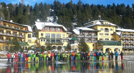  Ausbildung im Seehotel Jägerwirt auf der
Turracher Höhe erfolgreich absolviert.
