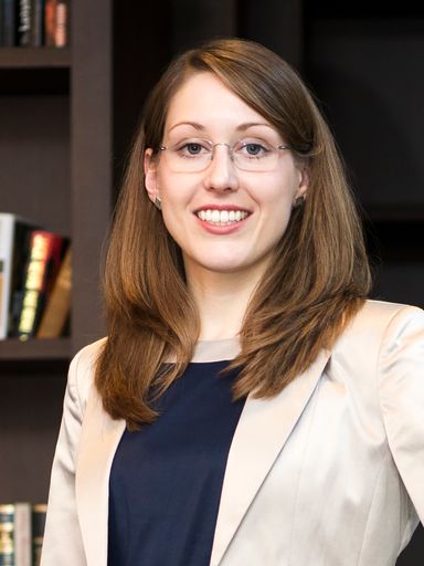 Vorschau Bild von Mit Eva Radocha, MA gewinnt ebc - efficient
business careers eine weitere Expertin, die wertvolle
Erfahrungswerte aus der touristischen Unternehmensberatung
mitbringt.