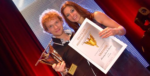 Vorschau Bild von Thommy Ten und Amélie van Toss bei der
Preisverleihung