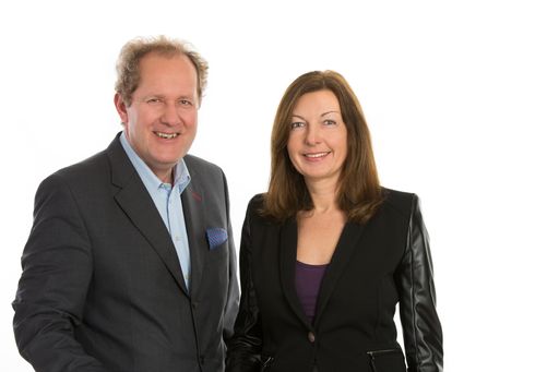 Vorschau Bild von Walter Zinggl freut sich Simone Ratasich als
Verkaufsleiterin gewonnen zu haben.