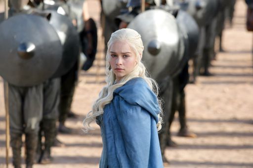 RTL II zeigt die dritte Staffel von "Game Of
Thrones - Das Lied von Eis und Feuer" ab Sonntag, den 02. März 2014
um 20:15 Uhr als deutsche Free-TV-Premiere. Im Bild: Daenerys
Targaryen (gespielt von Emilia Clarke) (C) 2013 HBO Enterprises