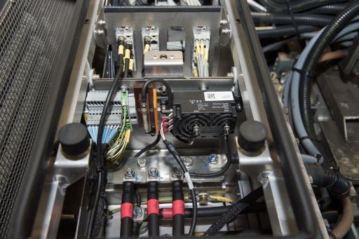 Vorschau Bild von Blick ins Innere des M2M-Moduls auf dem Dach der
Straßenbahn