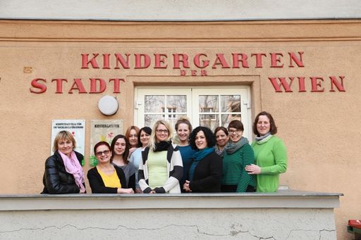 Vorschau Bild von Mag. Helene Jarmer mit dem Team des Kindergarten
Gussenbauergasse