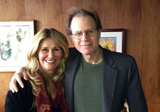 Vorschau Bild von Donna Ray mit Prof. Dr. Dan Siegel in seinem
Mindsight Institute in Los Angeles, Kalifornien.