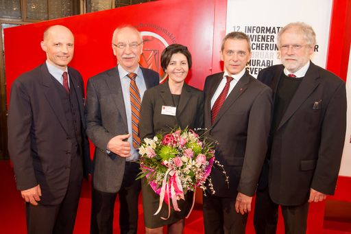  FG Obmann Stv. Mag. Wilhelm Hemerka, Prof. Dr. Gerd
Gigerenzer, FG Obmann Stv. Brigitte Kreuzer, FG Obmann Helmut
Mojescick, Prof. Dr. Anton Zeilinger.