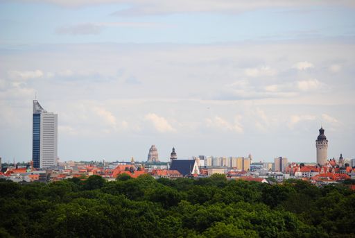 Panorama von Leipzig, Jubiläum 1000 Jahre Leipzig,
City-Hochhaus, Thomaskirche, Nikolaikirche, Neues Rathaus. Weiterer
Text über OTS und www.presseportal.de/pm/70361 / Die Verwendung
dieses Bildes ist für redaktionelle Zwecke honorarfrei.
Veröffentlichung bitte unter Quellenangabe: "obs/Leipzig Tourismus
und Marketing GmbH/Andreas Schmidt"