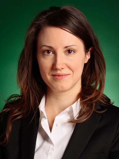Vorschau Bild von Consultant Michaela Petsche ist Spezialistin in
IT/IP Recht.