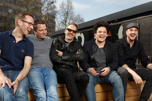 "HEUER am Karlsplatz": Neues Lokal in der
Kunsthalle Wien Karlsplatz; Im Bild vlnr.: Simon Steiner, Christian
Kober, Andreas Wiesmüller, Javier Mancilla, Peter Fallnbügl