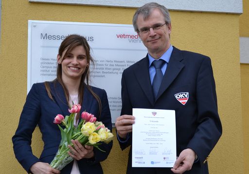  Die Preisträgerin Mag. Judit Fazekas und ÖKV
Generalsekretär Ing. Andreas Huschka