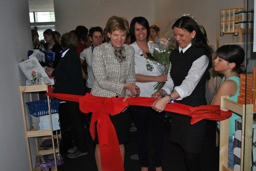 Bürgermeisterin Mag. Christine Oppitz-Plörer;
Regionalmanagerin Tirol Monika Schuchter, Geschäftsführerin Weight
Watchers Österreich Mag. Angelika Rutard