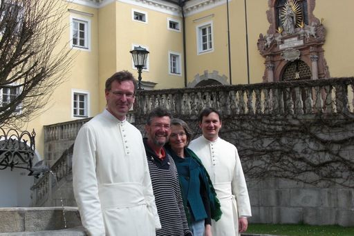 Bei "Gast im Kloster" am klösterlichen
Lebensrhythmus teilnehmen: www.GastimKloster.at,
www.kloesterreich.at.