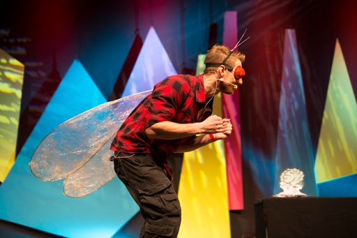  Mikrobiologe Martin Moder überzeugte das begeisterte Publikum
beim Science Slam-Finale mit großem kabarettistischem Talent und
brandaktuellen Forschungsergebnissen