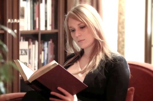 Vorschau Bild von Moderatorin Jesse Schwarz bietet Literaten eine
neue Plattform, um sich zu präsentieren.