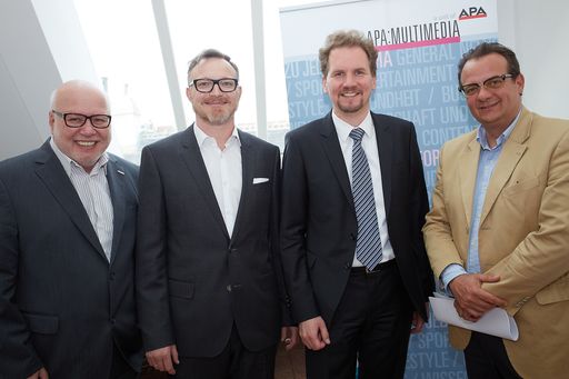 Im Bild v.l.n.r.: Ernst Steininger (WKO), Christian
Adelsberger (Evolaris), Andreas Plamberger (PwC) und Thomas Stern
(Moderation, Braintrust)