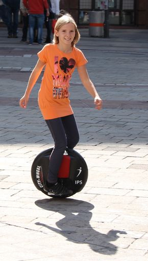 Vorschau Bild von Kinder fühlen sich am city-wheel pudelwohl