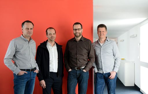 Zueinandergefunden: Tim Bögelein (RTS Rieger Team),
Albert Ortig (Netural), Stephan Beck (Netural Deutschland), Jörg
Dambacher (RTS Rieger Team).