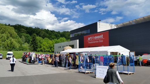  art + event | Kostümflohmarkt im Zelt vor der
Dekorationswerkstatt am Sternäckerweg 120 in 8042 Graz