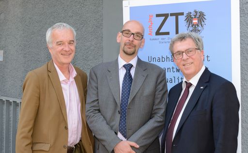  http://www.apa-fotoservice.at/galerie/5393 Im Bild
v.l.n.r.: Dipl.-Ing. Gerald Fuxjäger (Präsident), MR Mag. Dr.
Matthias Neubauer (Wahlkommissär), Dipl.-Ing. Reinhard Hohenwarter
(VZ-Präsident)