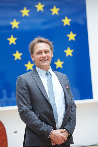 Johann SOLLGRUBER, Leiter der Vertretung der
Europäischen Kommission in Österreich ad interim