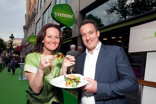 Eva Glawischnig-Piesczek und Markus Teufel beim
Jubiläumsevent
