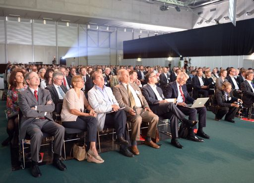 Vorschau Bild von Zahlreiche Zuhörer beim REGAL-Symposium in der
Messe Halle C