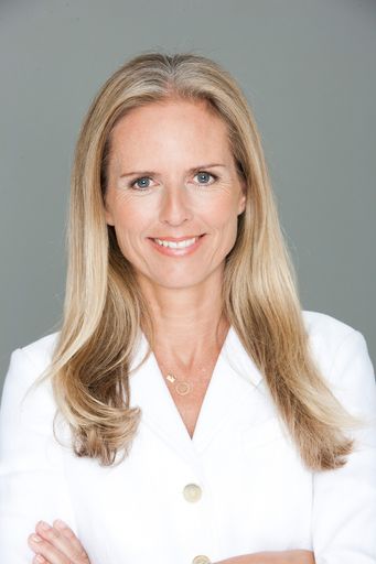  Regina Preloznik