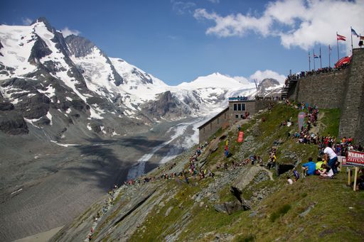 Vorschau Bild von Zum 15. Großglockner Berglauf hat sich das
OK-Team etwas Besonders überlegt: die "Glocknerheros". Erstmals in
der Geschichte des Berglaufs starten die Top 100 Finisher des
Vorjahres inclusive Weltspitze um 2 Stunden und 15 Minuten
zeitversetzt nach hinten.