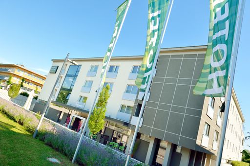 Vorschau Bild von Das "unmögliche" Hotel Harry`s Home Linz feiert
Geburtstag