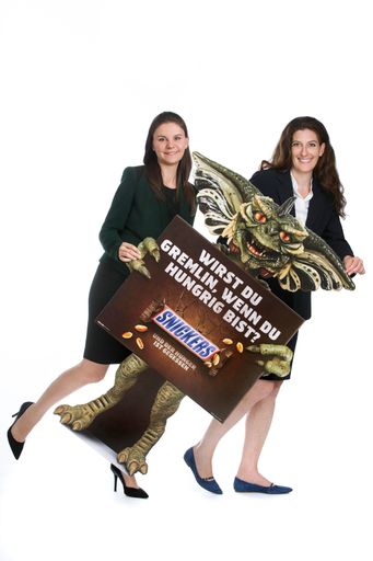Vorschau Bild von Im Bild v.l.n.r.: Mag (FH) Petra Kaufmann (Brand
Manager Chocolate Bars), Petra Nothdurfter (Marketing Director
Chocolate & Food), MARS Austria OG