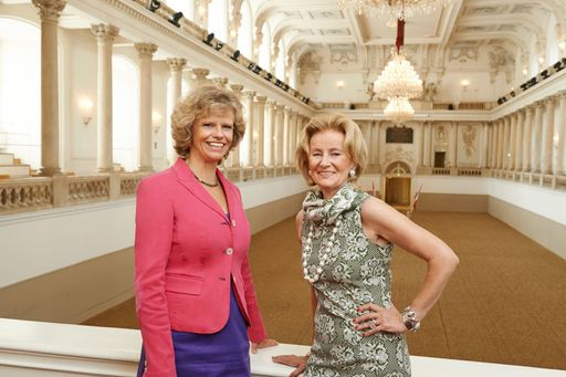  GD Sabine Haag (Kunsthistorisches Museum) und Dir.
Dkfm. Elisabeth Gürtler (Spanische Hofreitschule)