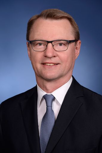  Aufsichtsrat der Hypo Alpe Adria bestellt neuen
Chief Risk Officer - Rainer Jakubowski übernimmt das Vorstandsmandat
per 15. September 2014