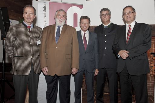 http://www.apa-fotoservice.at/galerie/5635
mc-Europafrühstück in Alpbach Alpbach - Statt dem erkrankten
Außenminister Sebastian Kurz diskutierte am 27. August 2014 beim 14.
Europafrühstück des management club in Alpbach Abg.z.NR und BM aD
Karlheinz Töchterle unter der Moderation von Gustav Dressler
(Generali Gruppe) mit mc-Mitgliedern und Gästen über den Stand der
Wissenschaft in Österreich.