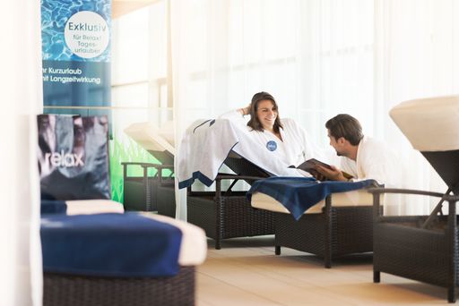 Vorschau Bild von Mit dem Relax! Tagesurlaub hat die VAMED Vitality World -
erstmals und einzigartig in Österreich - im Vorjahr eine gänzlich
neue Klasse des Thermen- und Gesundheitsurlaubs im gehobenen Segment
gestartet.