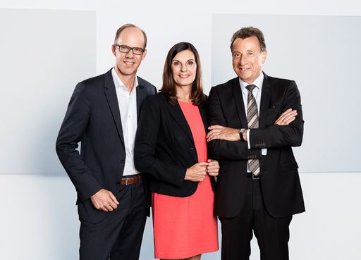 Vorschau Bild von Frank Stadthoewer (Geschäftsführer news aktuell
GmbH), Edith Stier-Thompson (Geschäftsführerin news aktuell GmbH)
und Michael Segbers (Vorsitzender der dpa-Geschäftsführung), vlnr.