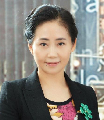 Fr. Xiaping Zhou / Präsidentin der Xingyu Gruppe