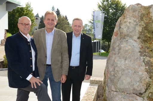 Die drei AK Präsidenten von links: Siegfried
Pichler (Sbg.), Erwin Zangerl (Tirol) und Hubert Hämmerle (Vlbg.)
eröffneten am Seehof das neue Betriebsräte-Kolleg für Westösterreich