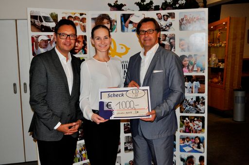 Im Bild v.l.n.r.: KommR. Andreas Werner,
Aufsichtsratsmitglied Lyoness Group AG; Nina Passegger, Lyoness
Child & Family Europe; CDW-Präsident KommR. Josef Vuzem